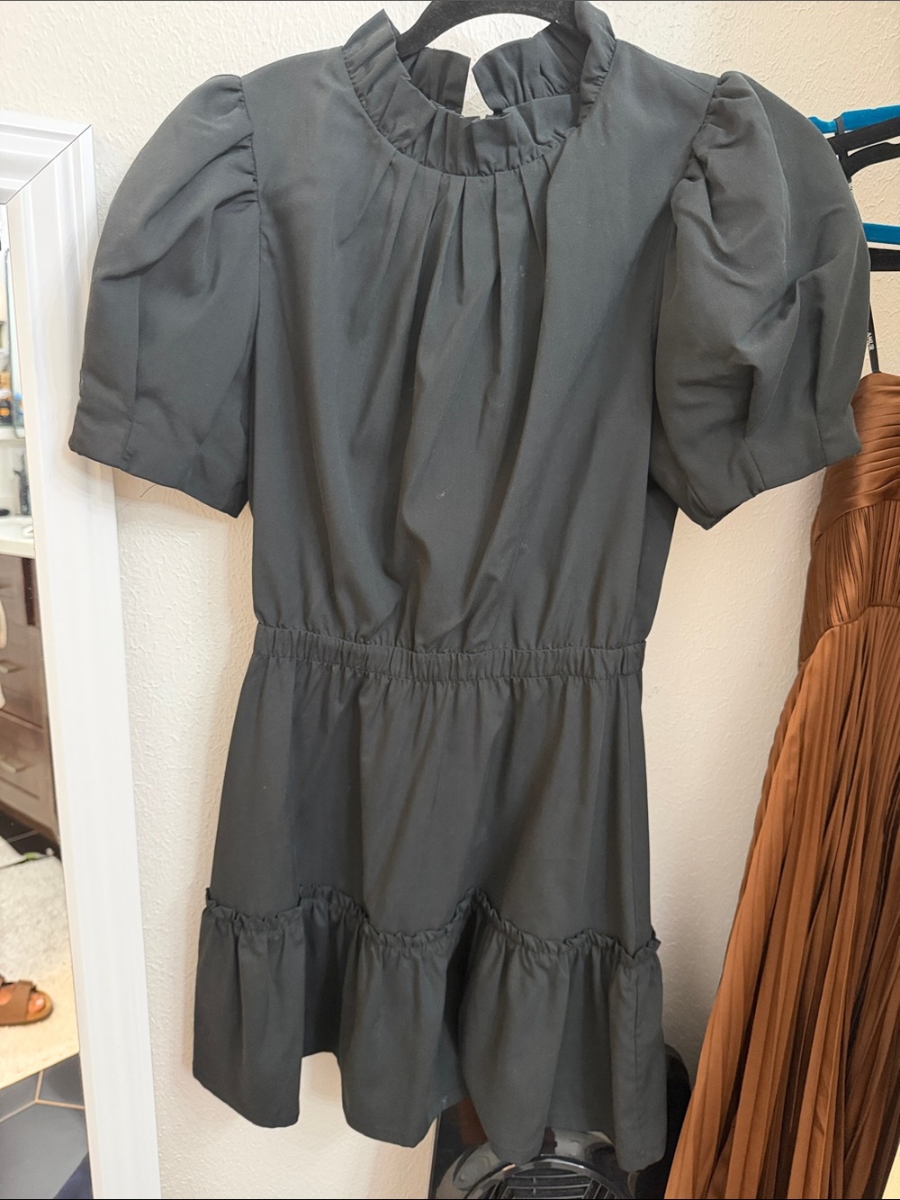 Alice + Olivia Black Puff-Sleeve Mini Dress